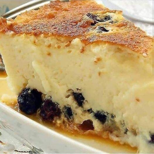 TORTA DE RICOTA COM UVA PASSA